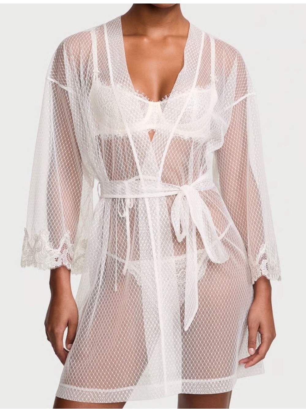 Victoria's Secret Women's Sheer Boho Floral Embroidery Robe NWT